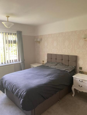 Greenacre house near John Lennon airport
